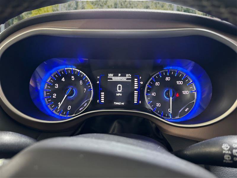 Used 2023 Chrysler Voyager LX FWD image 17