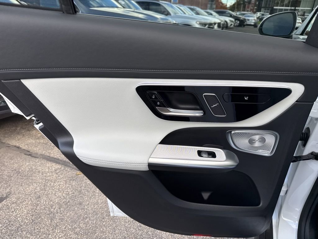 New 2026 Mercedes-Benz GLC 300 4MATIC image 18