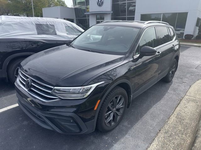 Used 2022 Volkswagen Tiguan SE image 11