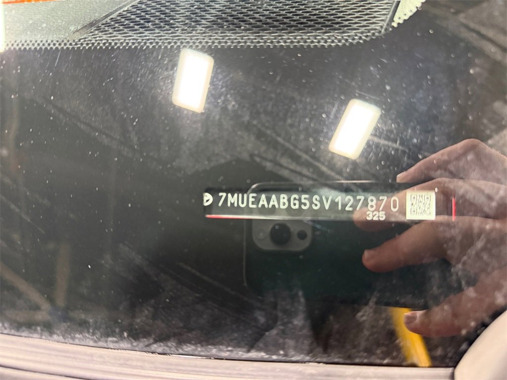 Used 2025 Toyota Corolla Cross XLE image 30