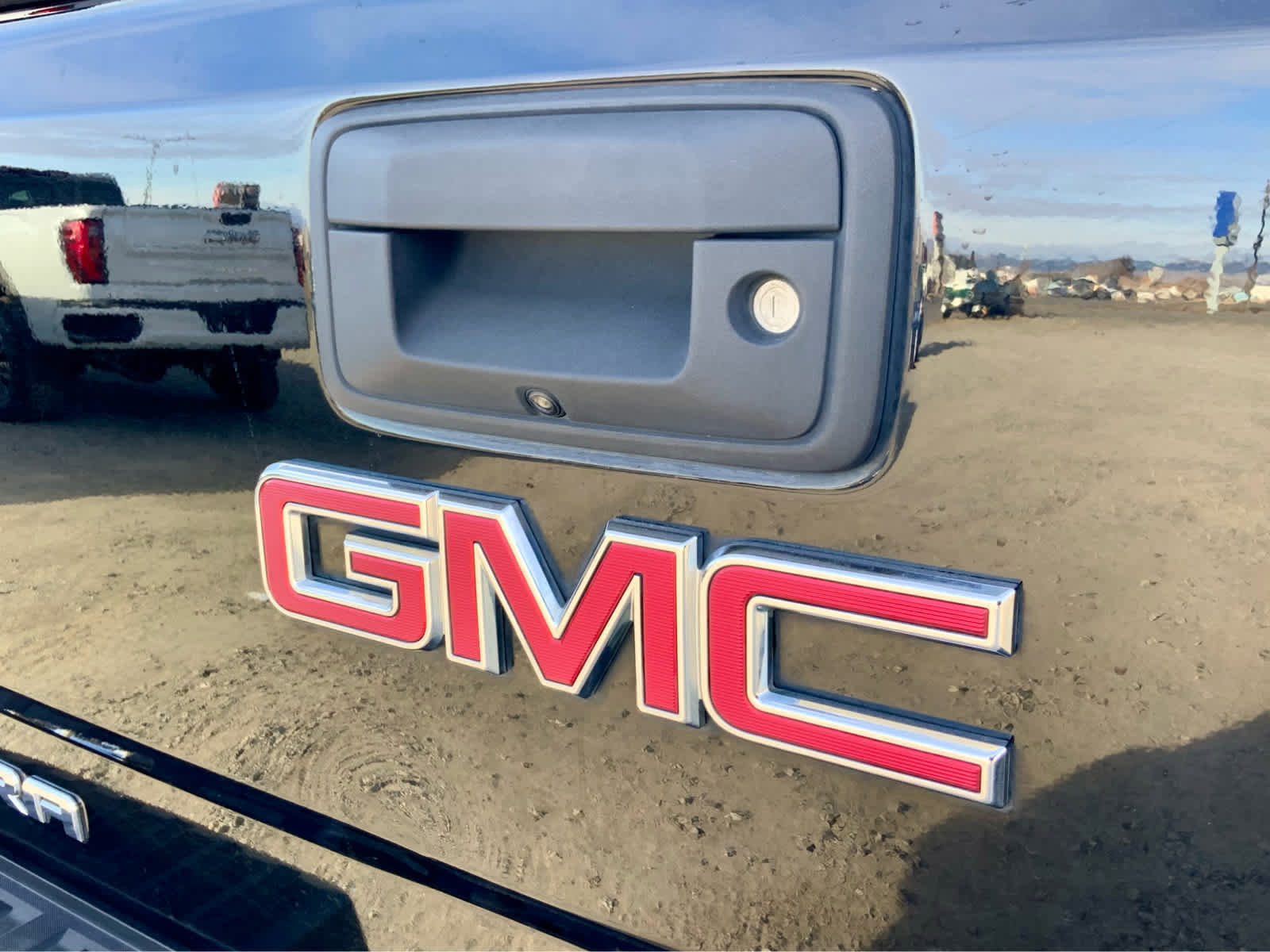 Used 2018 GMC Sierra 1500 Denali image 25