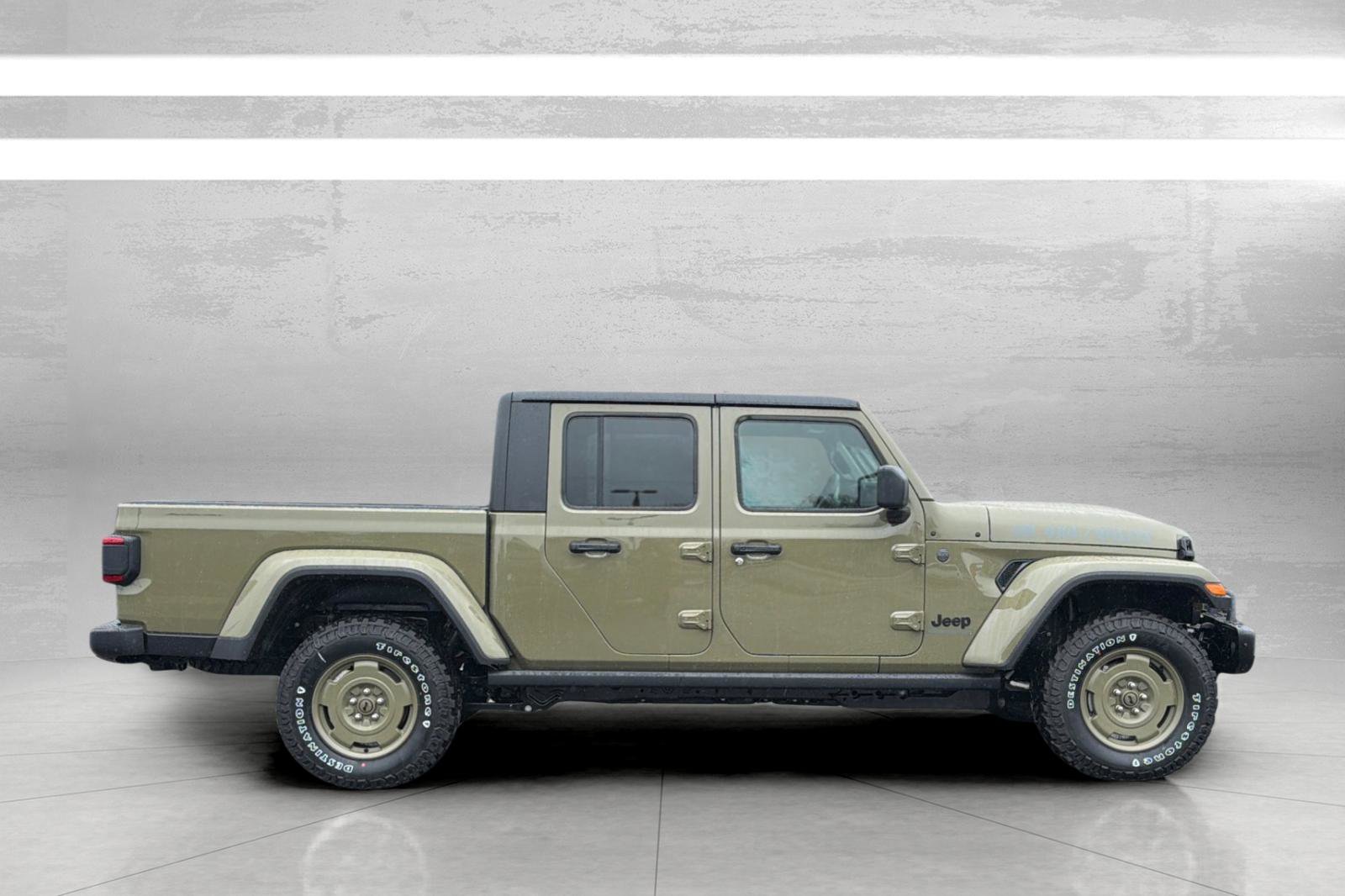 New 2026 Jeep Gladiator Sport image 4