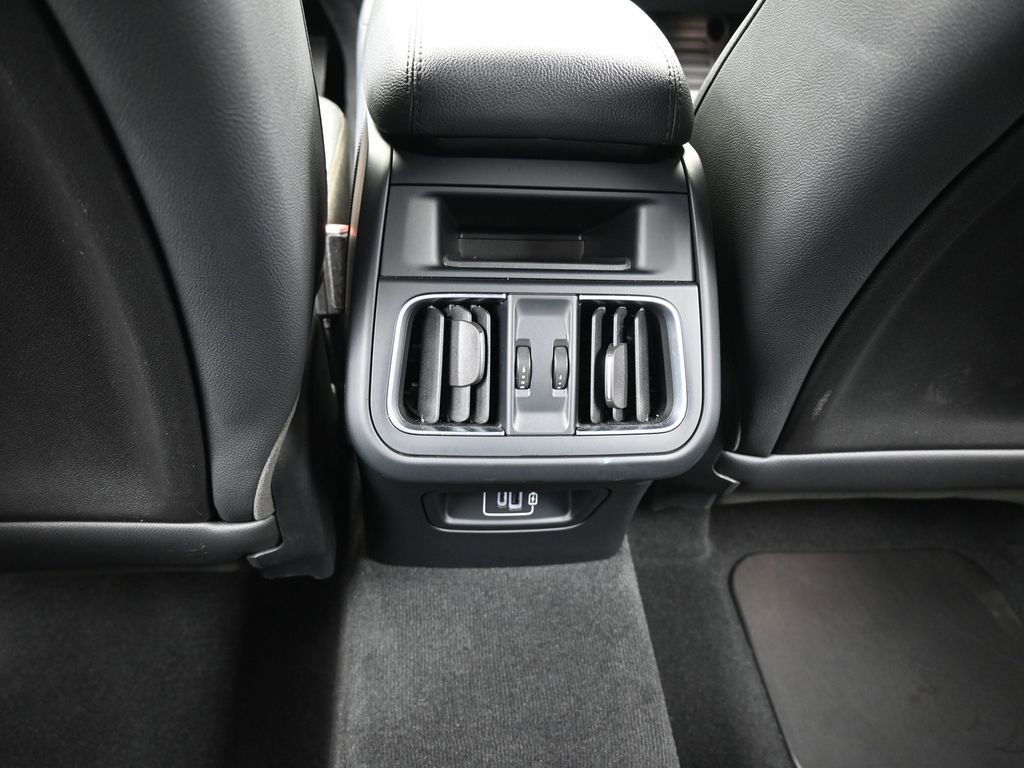 Used 2023 Maserati Grecale GT image 37