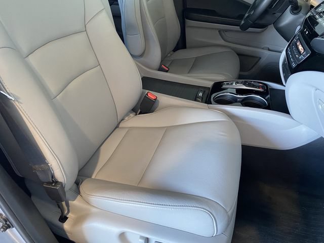 Certified 2019 Honda Pilot Touring image 9