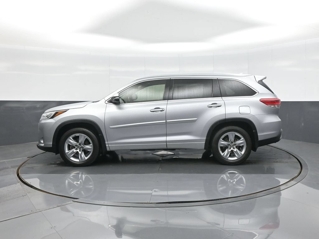 Used 2017 Toyota Highlander Limited w/ Protection Package #3 AWD/4WD image 4