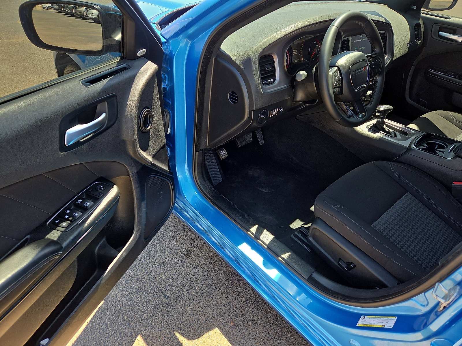 Used 2023 Dodge Charger SXT w/ Blacktop Package RWD image 11