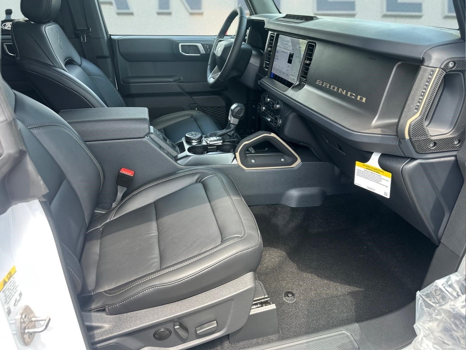New 2026 Ford Bronco Badlands w/ Sasquatch Package AWD/4WD image 17