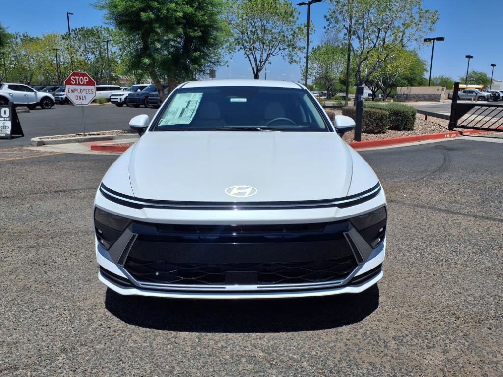 Certified 2025 Hyundai Sonata SE image 2