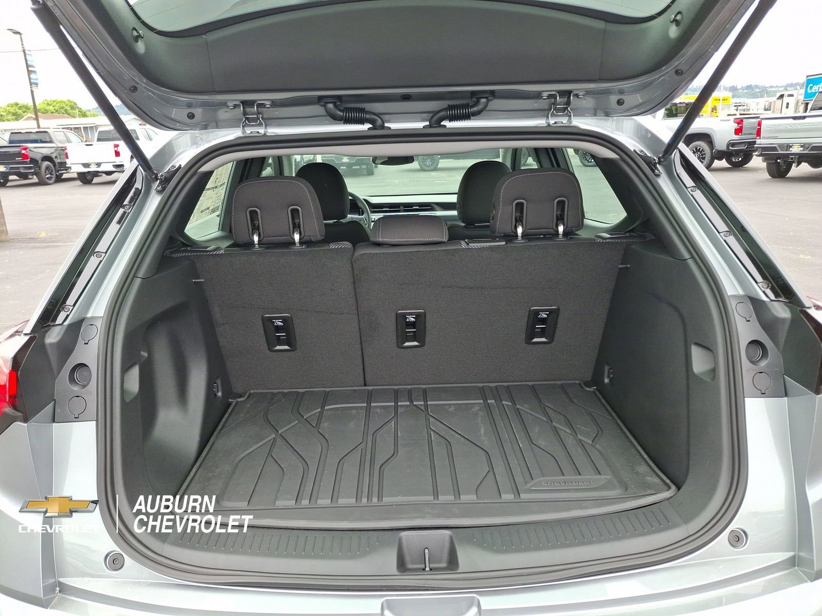 New 2027 Chevrolet Bolt LT w/ LPO, All-Weather Package FWD image 18