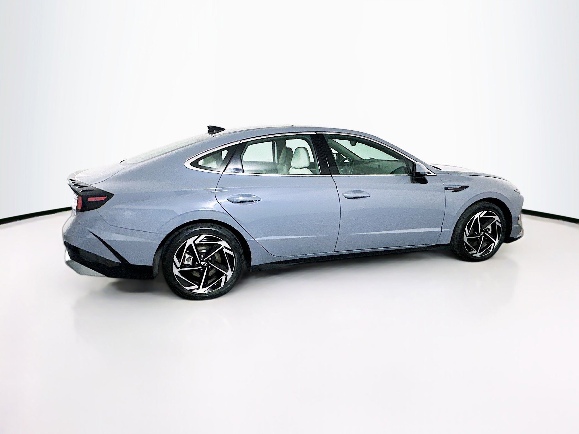 Used 2024 Hyundai Sonata SEL w/ Convenience Package image 10