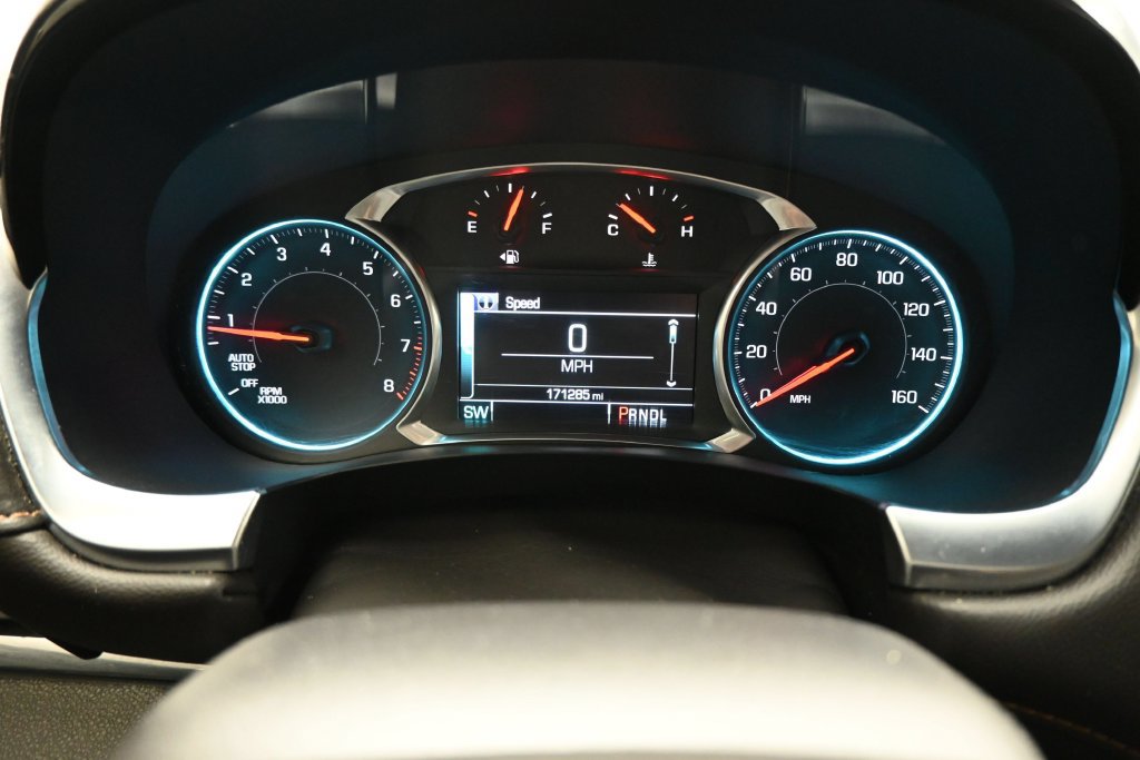 Used 2019 Chevrolet Traverse LT FWD image 16