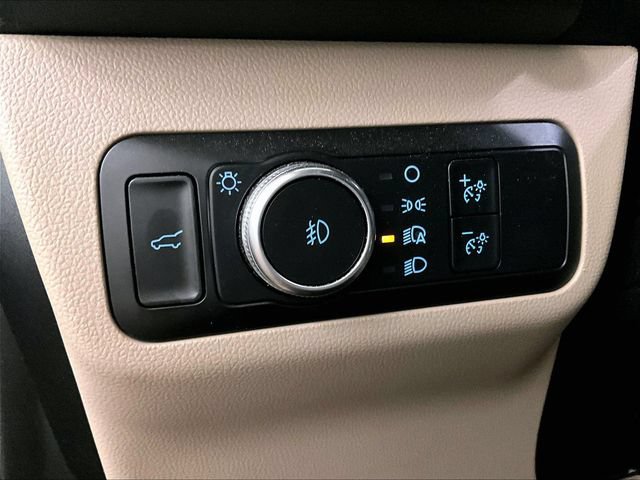 Used 2022 Ford Escape SEL w/ Technology Package AWD/4WD image 30
