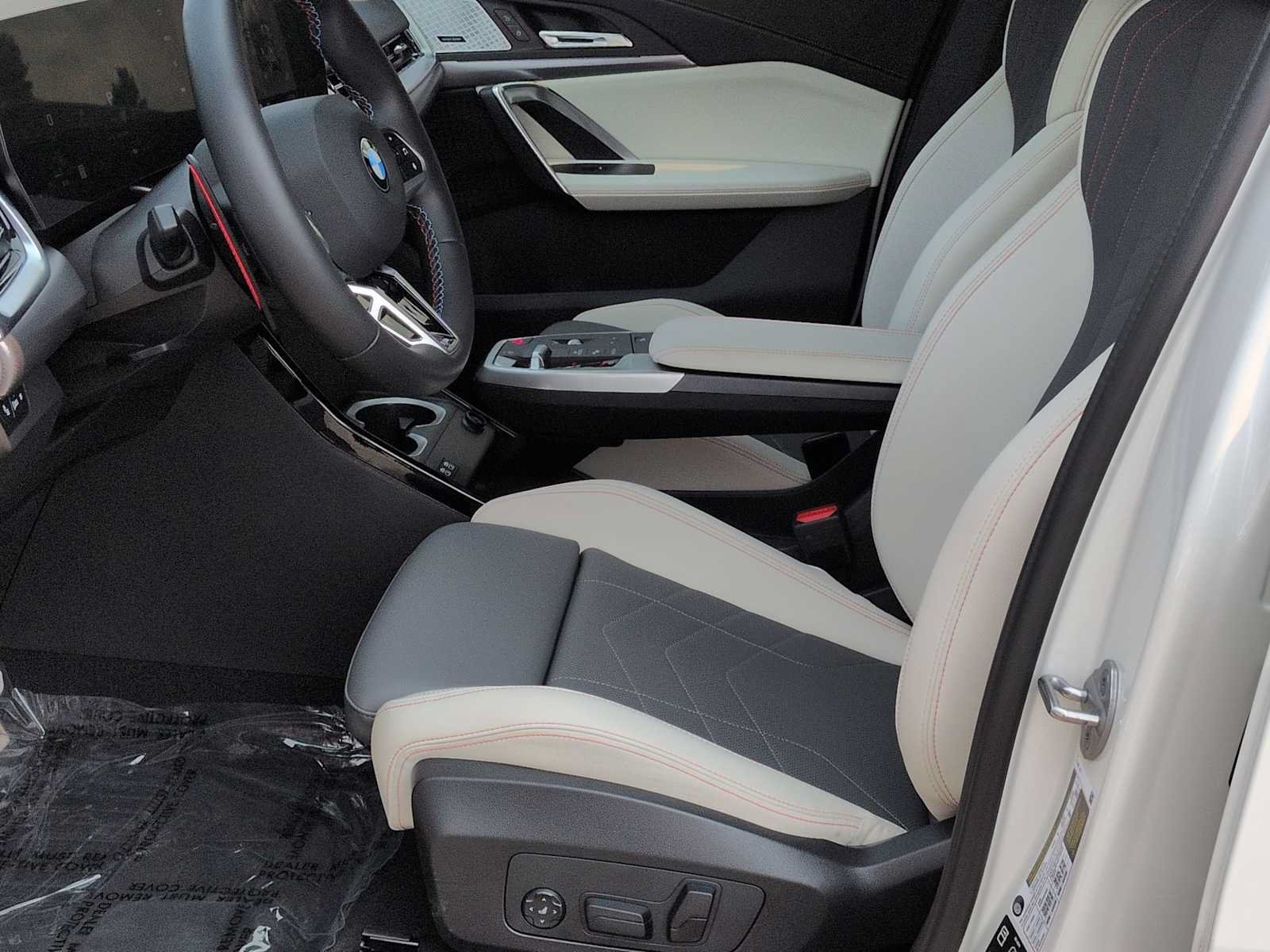 Used 2025 BMW X2 M35i w/ Premium Package AWD/4WD image 17