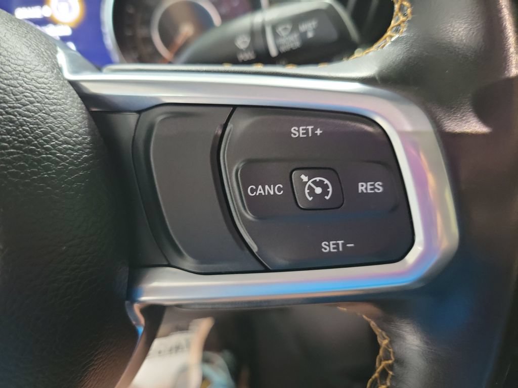 Used 2021 Jeep Gladiator Overland AWD/4WD image 38