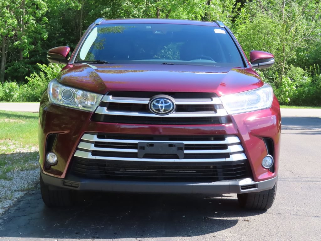 Used 2018 Toyota Highlander XLE AWD/4WD image 4
