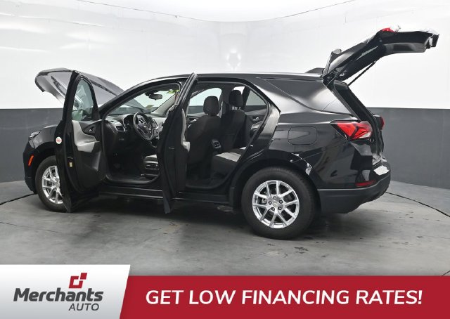 Used 2022 Chevrolet Equinox LS w/ LS Convenience Package AWD/4WD image 45