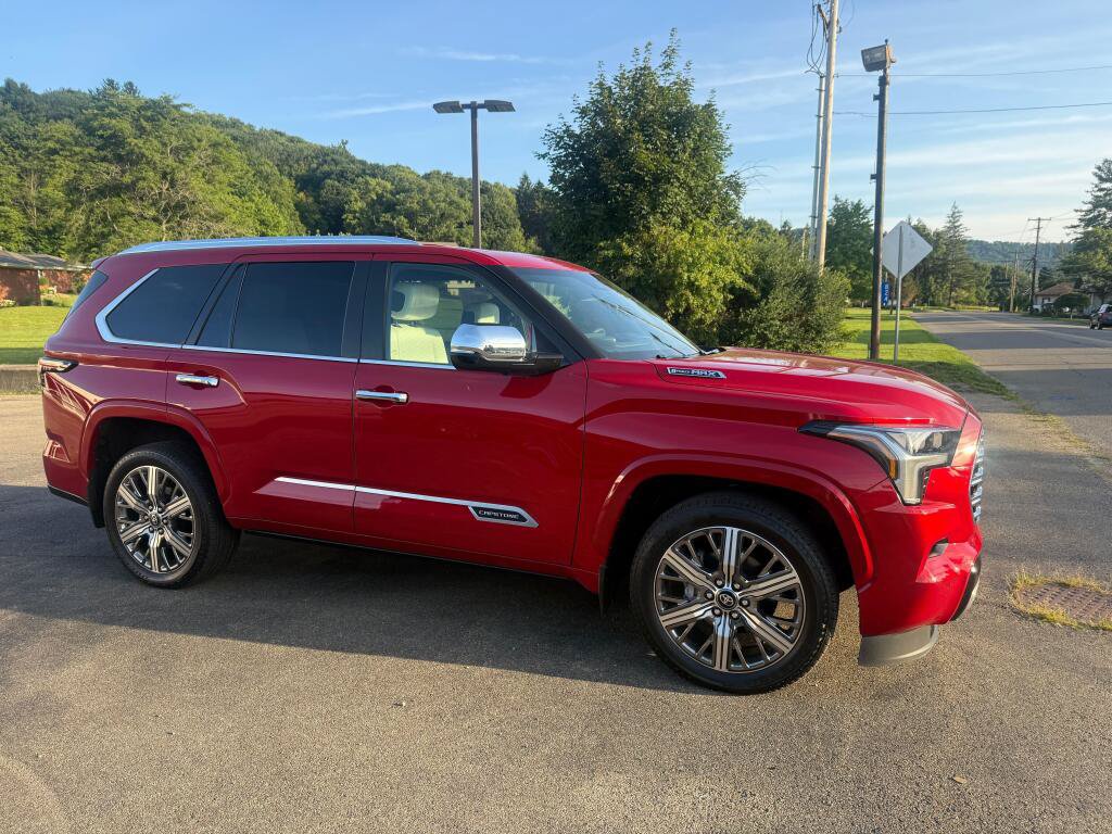 Certified 2025 Toyota Sequoia Capstone AWD/4WD image 6