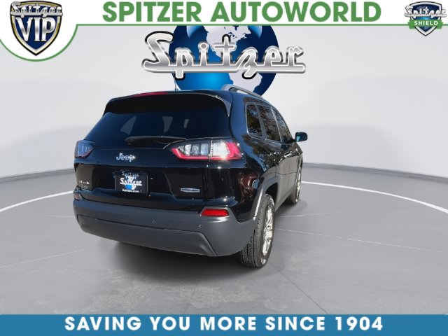 Used 2019 Jeep Cherokee Latitude Plus w/ Cold Weather Group AWD/4WD image 13
