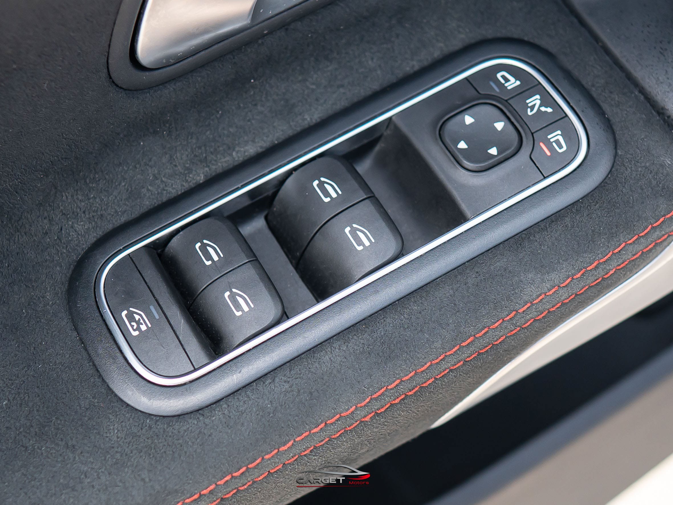 Used 2022 Mercedes-Benz CLA 250 4MATIC image 34