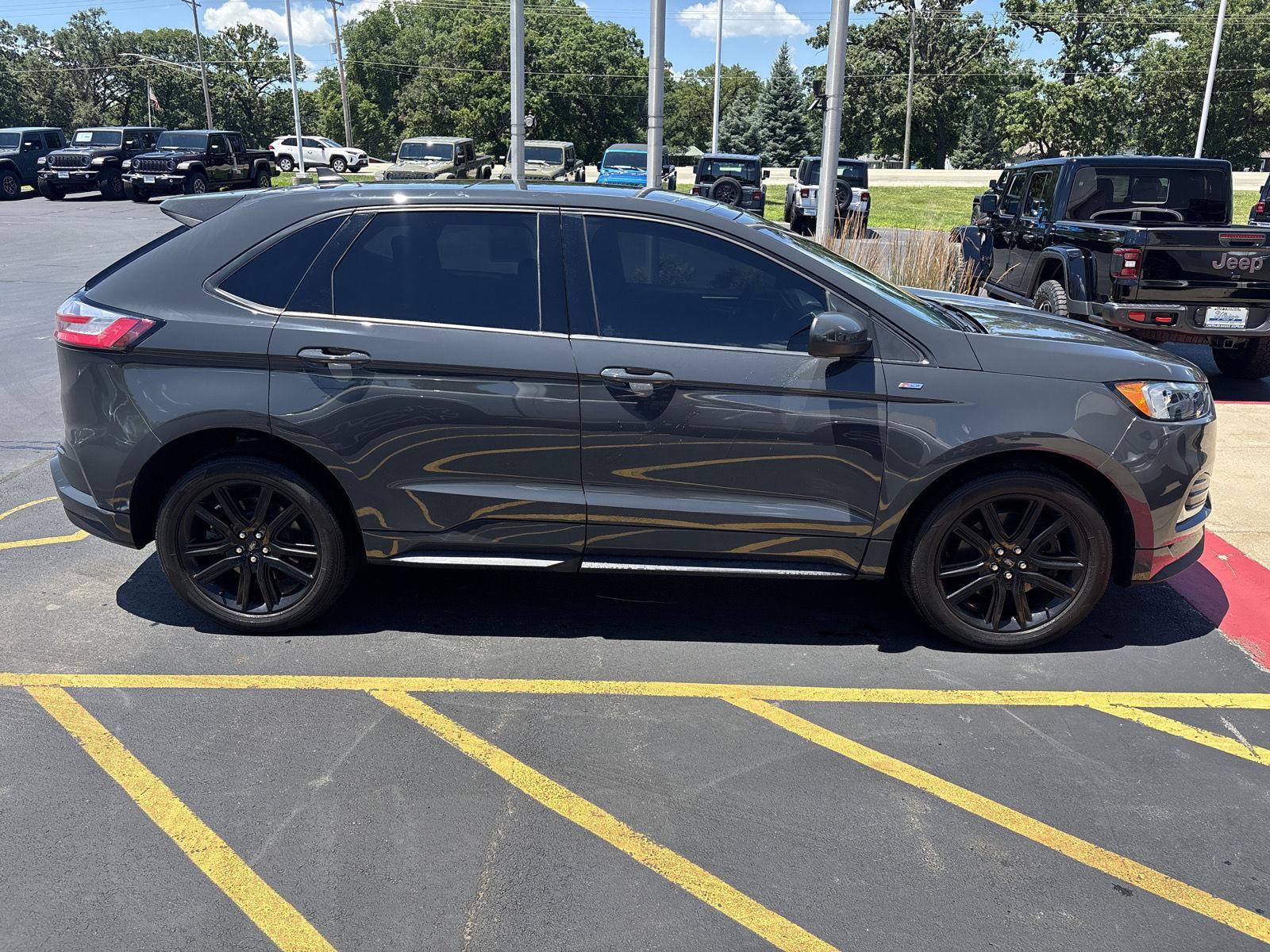 Used 2021 Ford Edge ST-Line AWD/4WD image 4