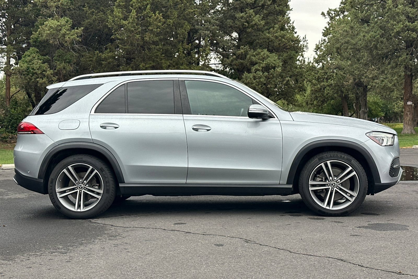 Used 2022 Mercedes-Benz GLE 450 4MATIC image 3