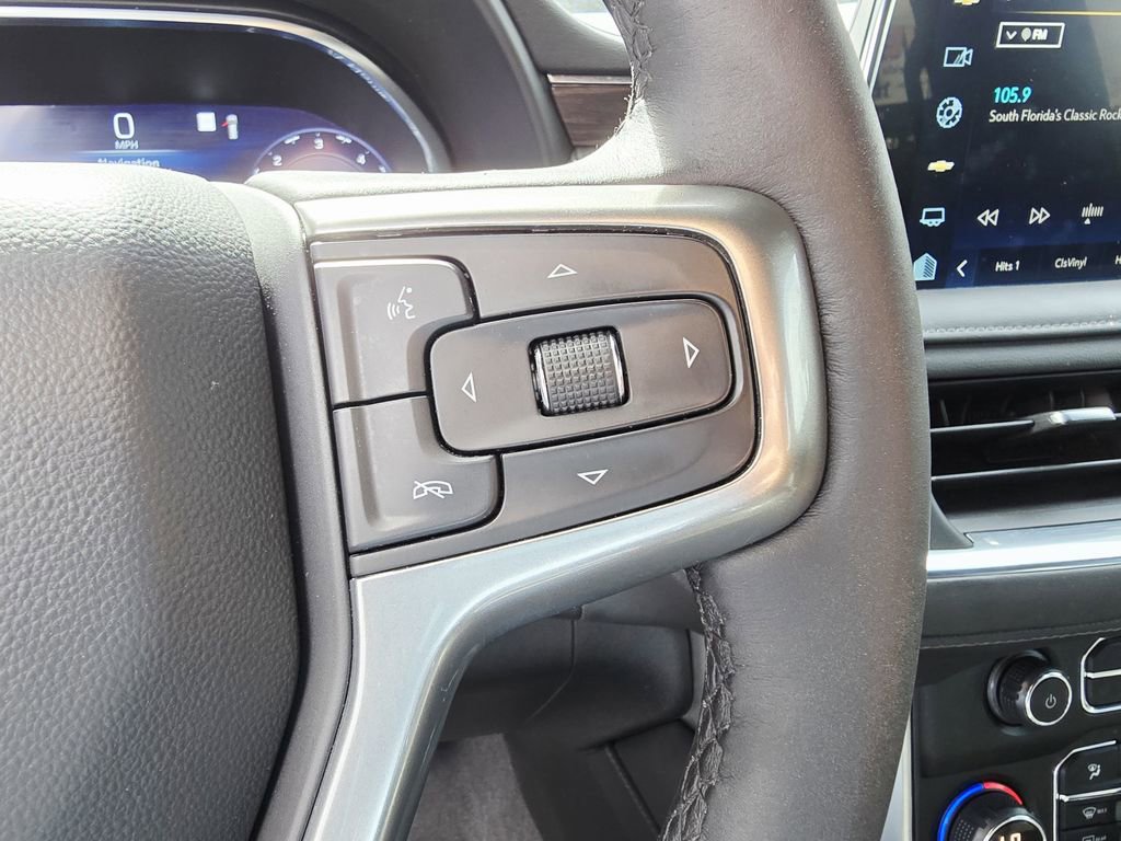 Used 2023 Chevrolet Suburban LT image 25