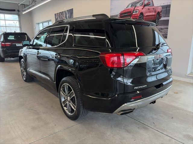 Used 2019 GMC Acadia Denali w/ LPO, Floor Liner Package image 6
