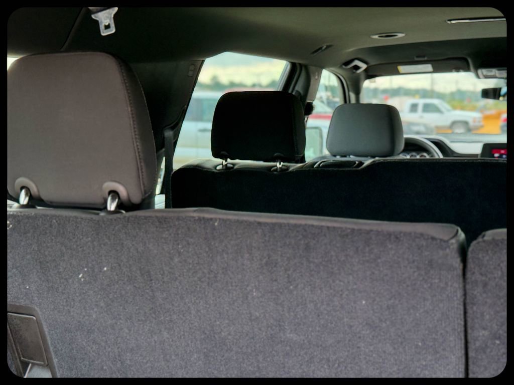Used 2021 Chevrolet Suburban 2WD image 18