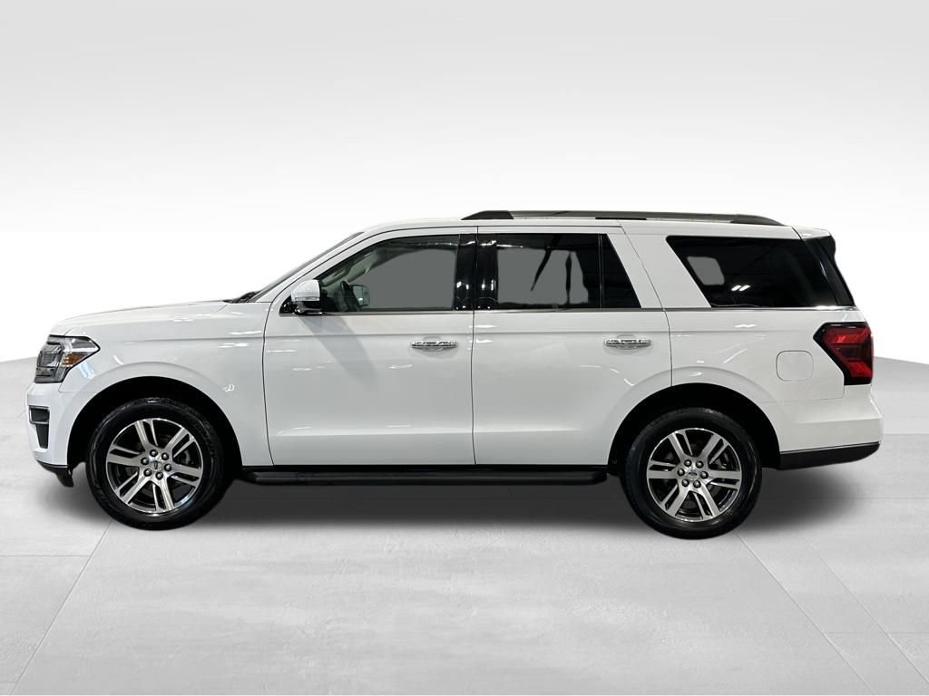 Used 2024 Ford Expedition Limited image 4