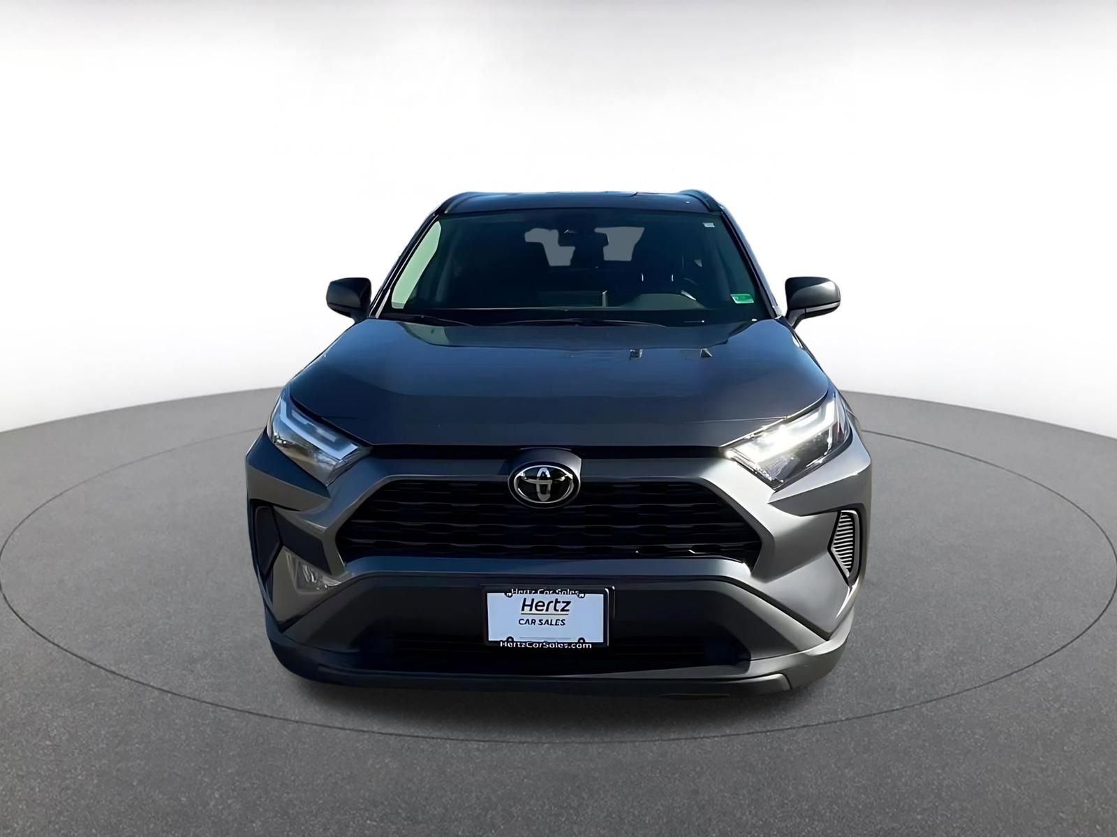 Used 2025 Toyota RAV4 LE image 4