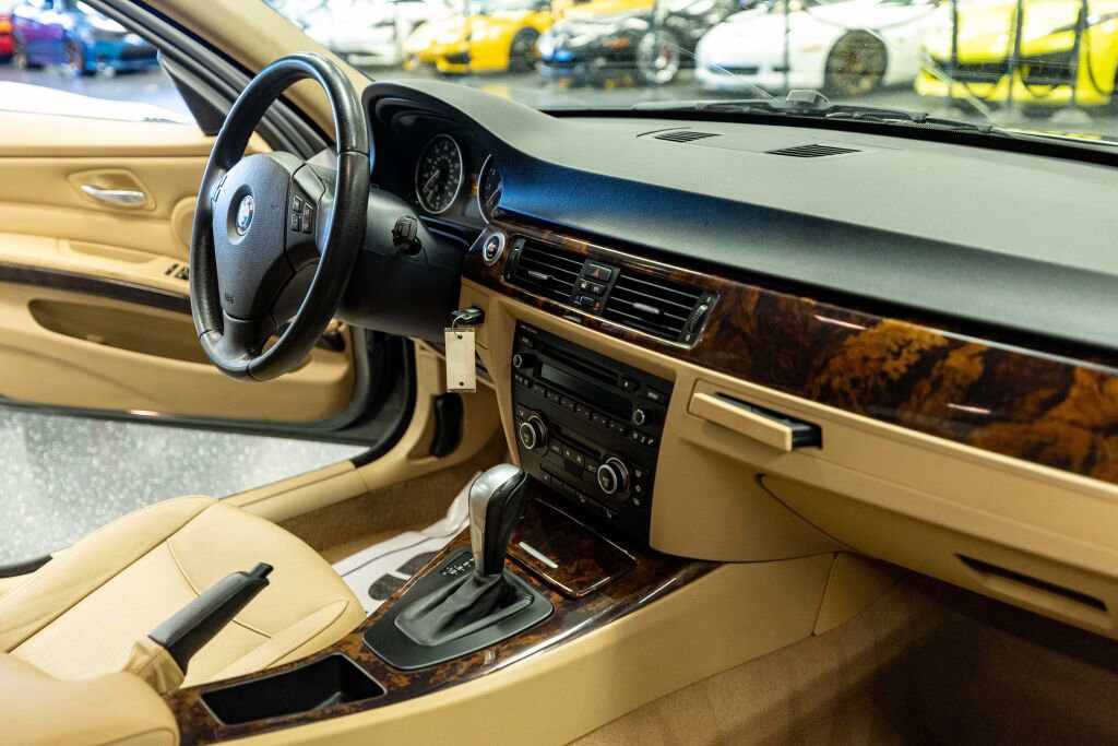 Used 2008 BMW 335xi Sedan image 14