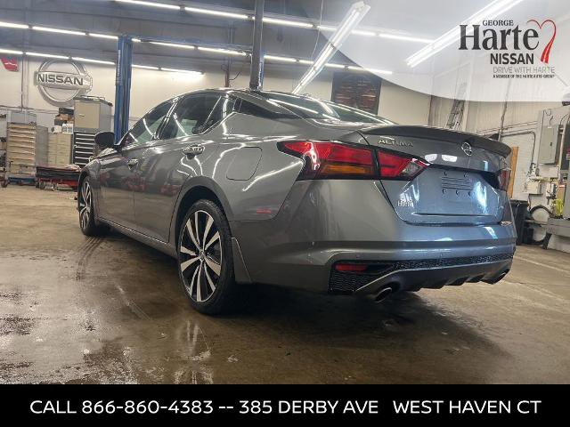 Certified 2019 Nissan Altima 2.5 Platinum image 3
