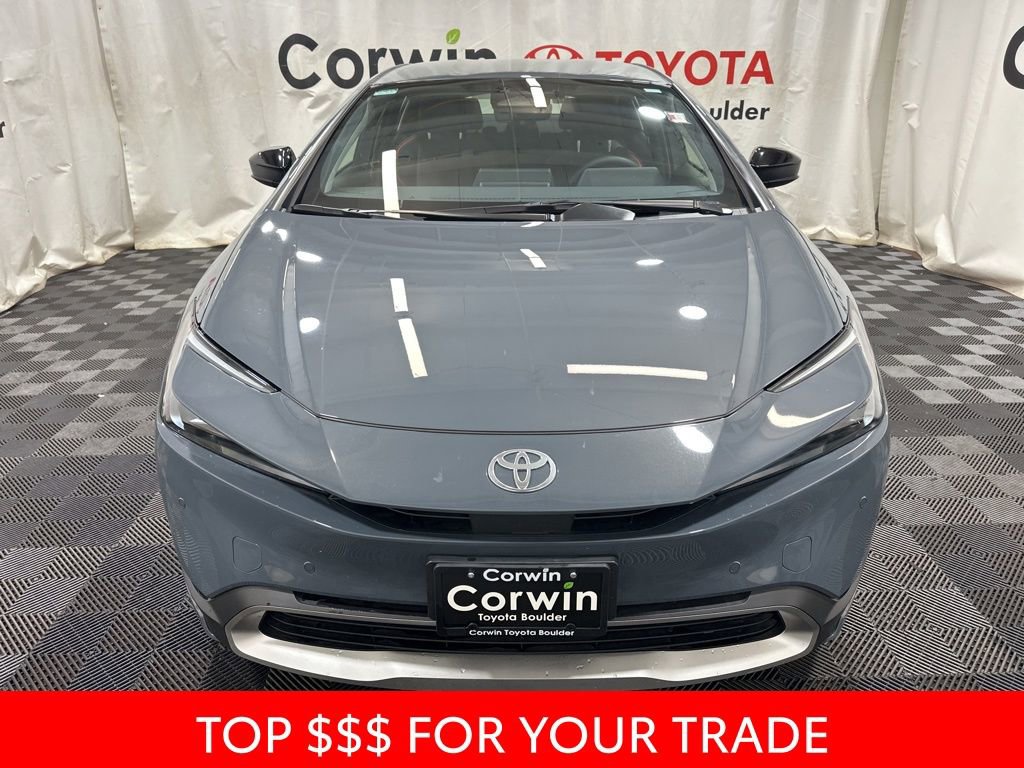Used 2025 Toyota Prius Plug-In Hybrid image 2