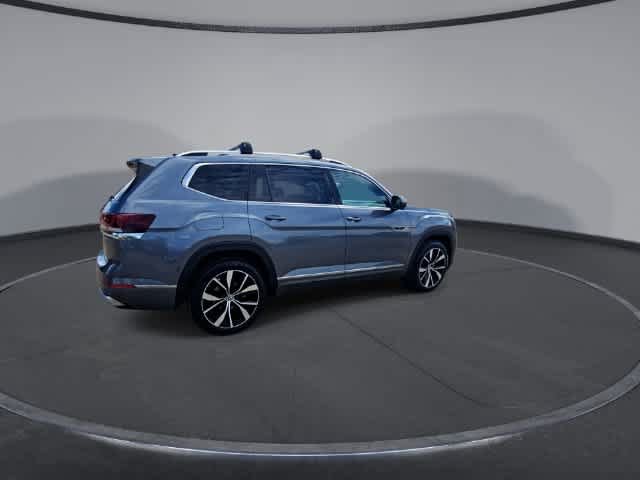Used 2024 Volkswagen Atlas SEL Premium R-Line AWD/4WD image 8