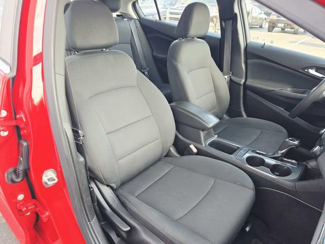 Used 2018 Chevrolet Cruze LT w/ Convenience Package image 12