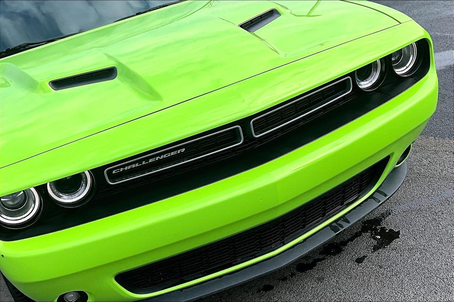 Used 2023 Dodge Challenger SXT w/ Plus Package image 33