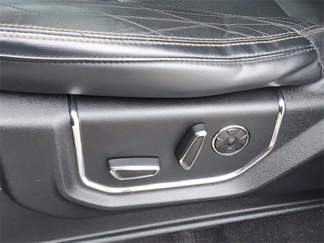 Used 2019 Ford Expedition Platinum image 25