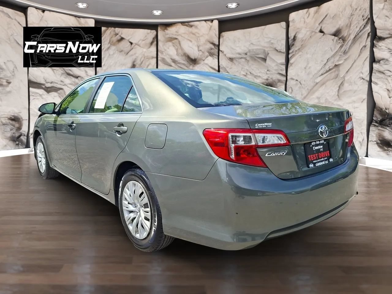 Used 2012 Toyota Camry LE FWD image 4