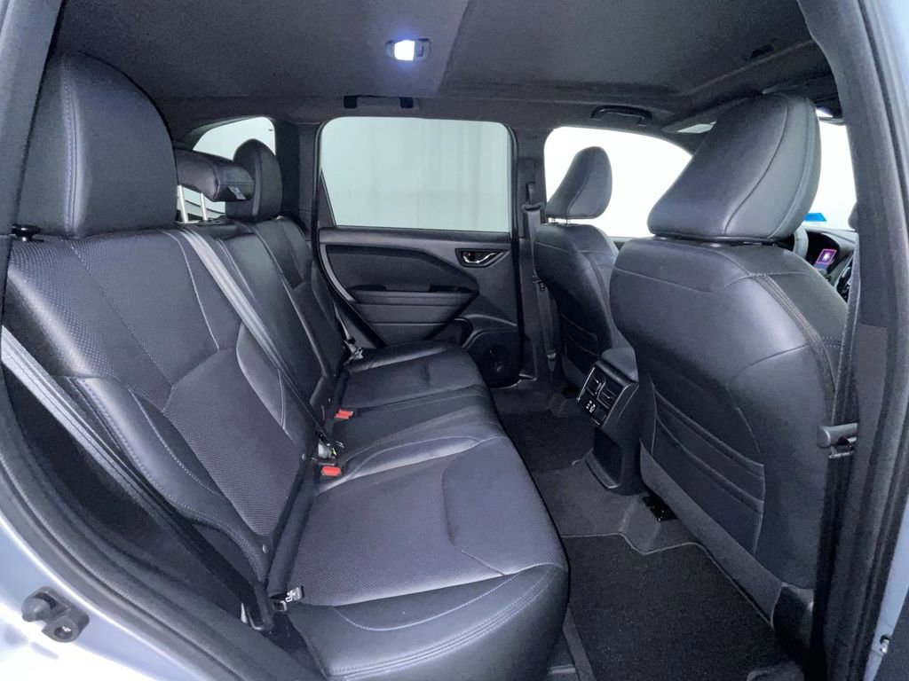Certified 2025 Subaru Forester Limited image 11