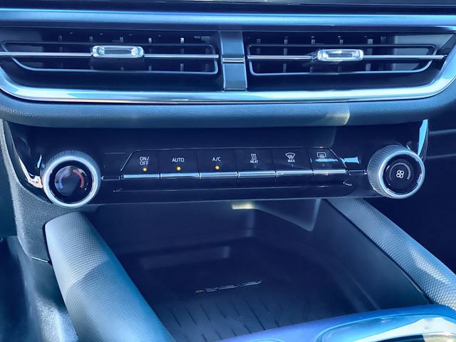 New 2026 Chevrolet Equinox EV LT AWD/4WD image 23