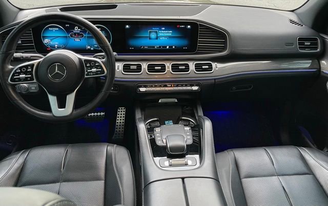 Used 2021 Mercedes-Benz GLS 580 4MATIC image 17