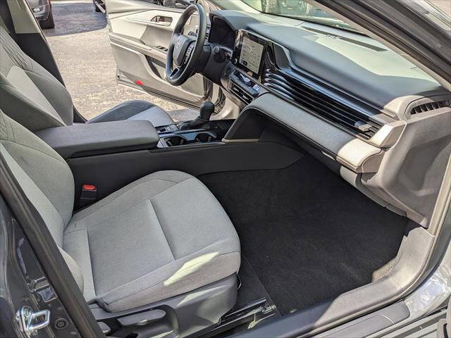 Used 2025 Toyota Camry LE image 16