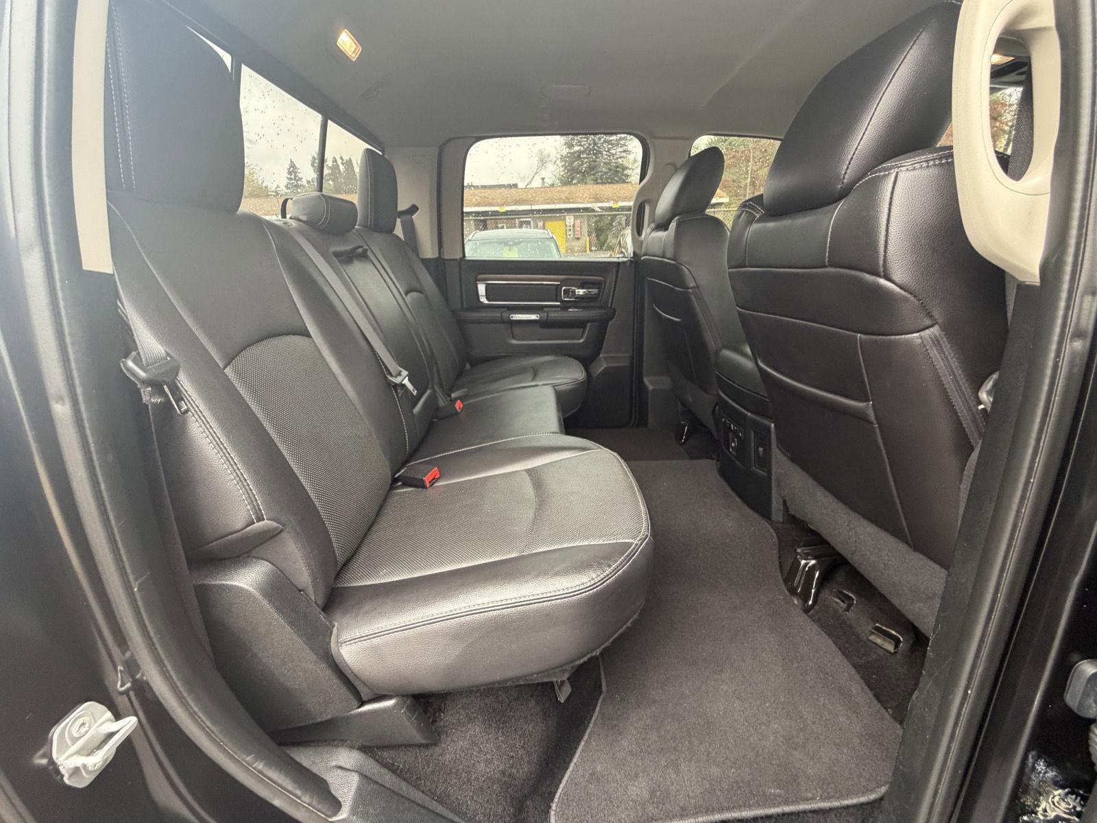 Used 2016 RAM 1500 Laramie w/ Convenience Group image 26