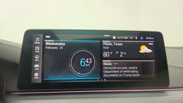 Used 2022 BMW 530e xDrive 530e iPerformance w/ Executive Package image 50