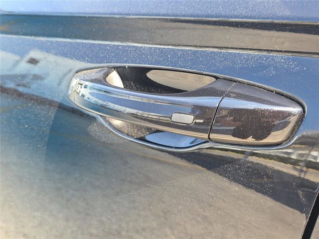 New 2026 Volkswagen Taos SE image 9