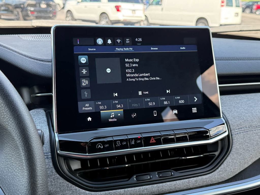 Used 2024 Jeep Compass Sport image 18