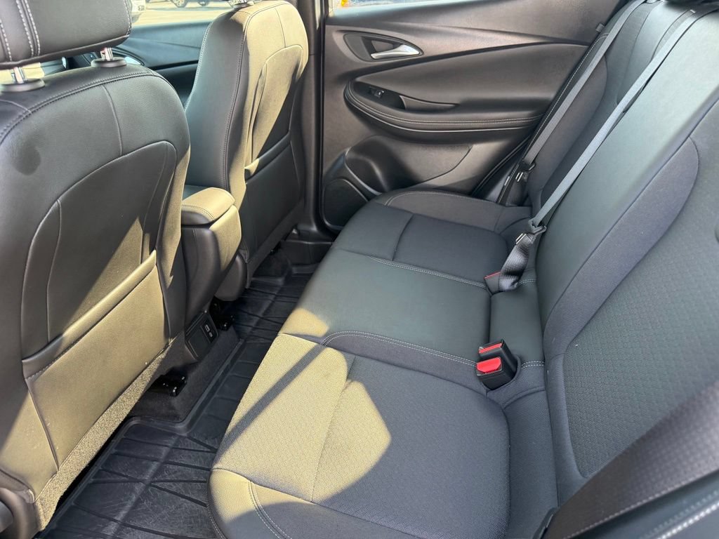 Used 2025 Buick Encore GX Preferred FWD image 19