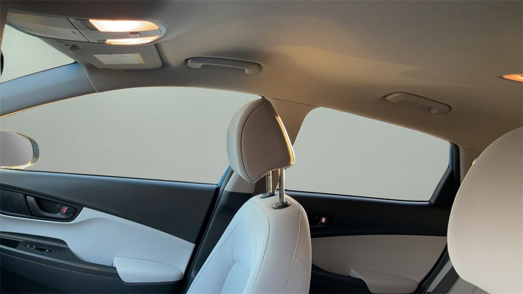 Used 2022 Hyundai Kona SEL image 17