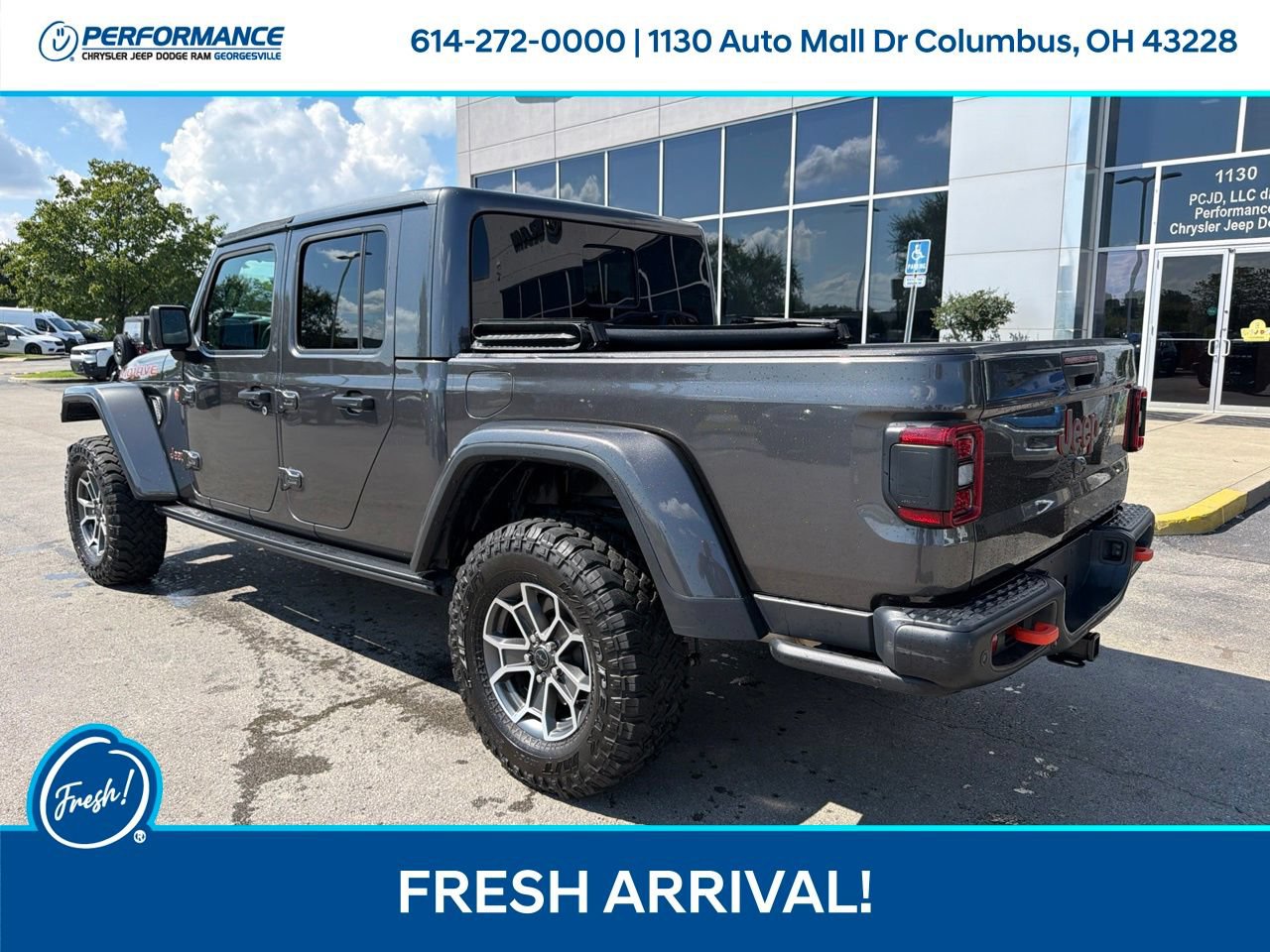 Certified 2025 Jeep Gladiator Mojave AWD/4WD image 6