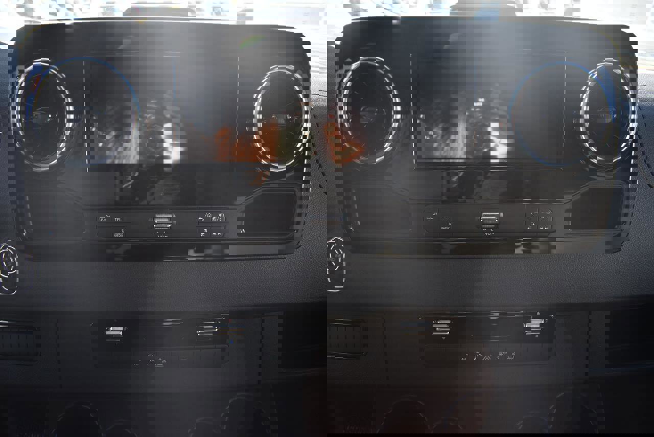 New 2025 Mercedes-Benz Sprinter 2500 image 12